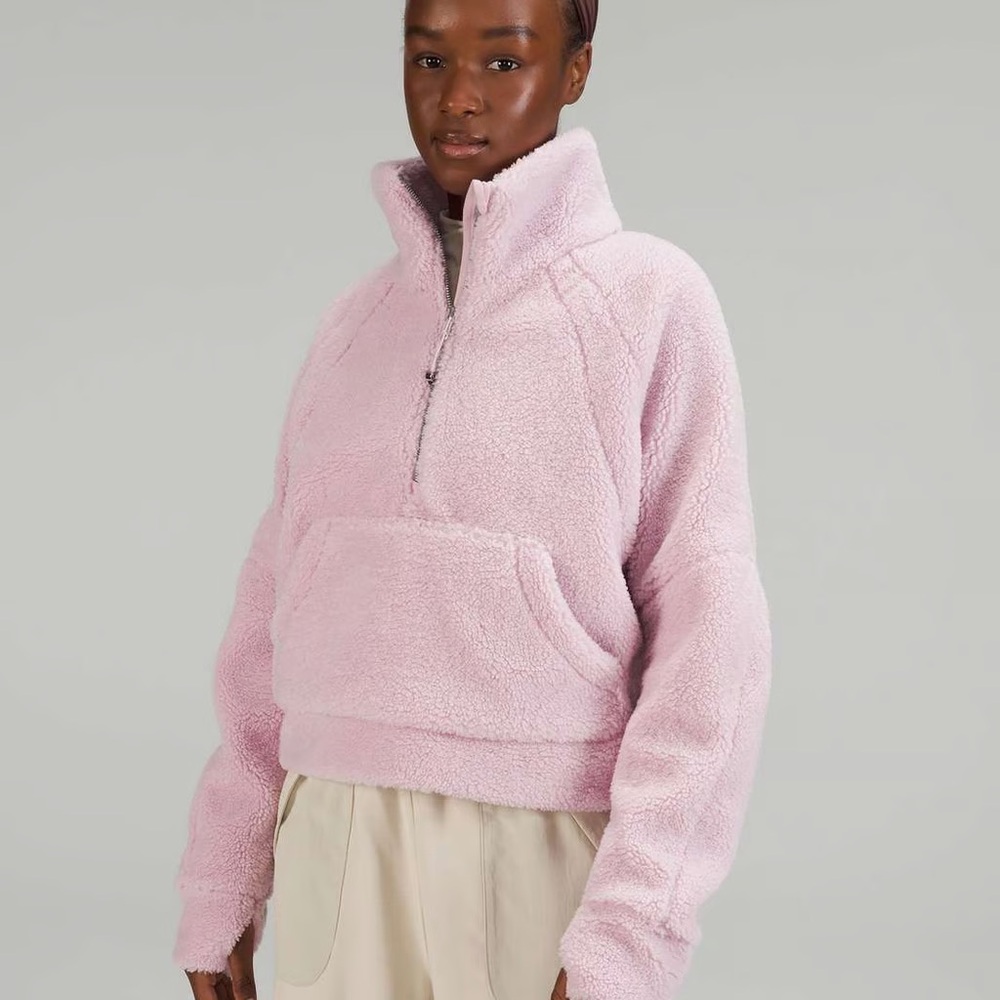 Lululemon pink sherpa scuba
